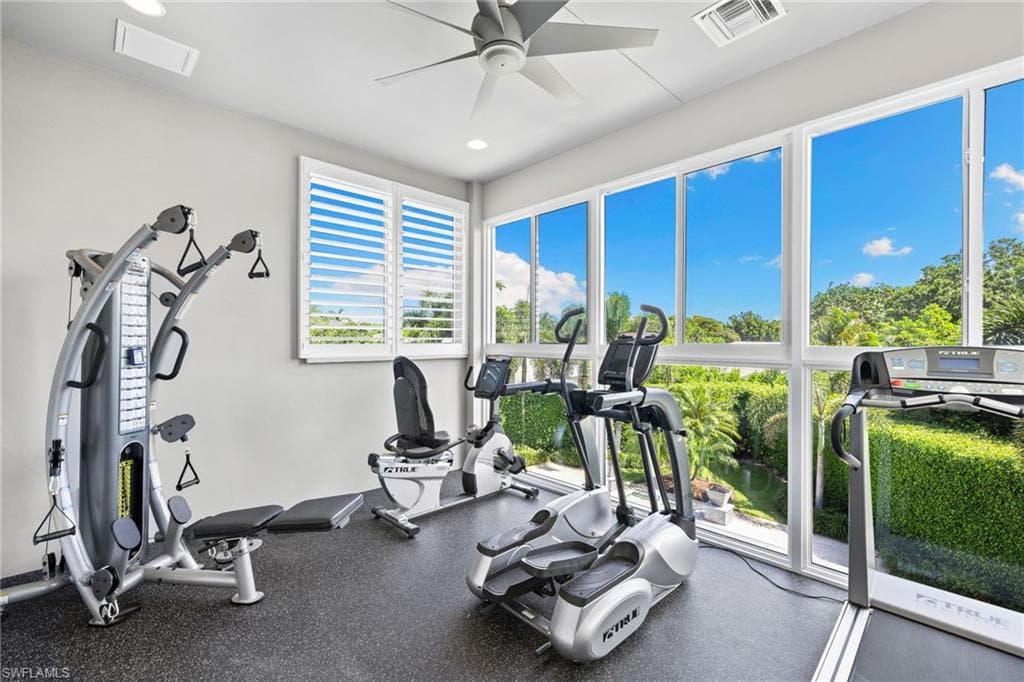 745 Riviera Dr, Naples, FL 34103-27