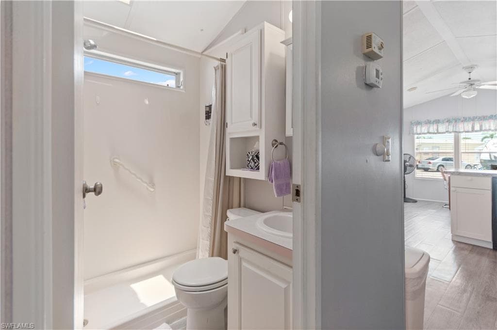 11089 Sunglow Ln, Fort Myers, FL 33908-16