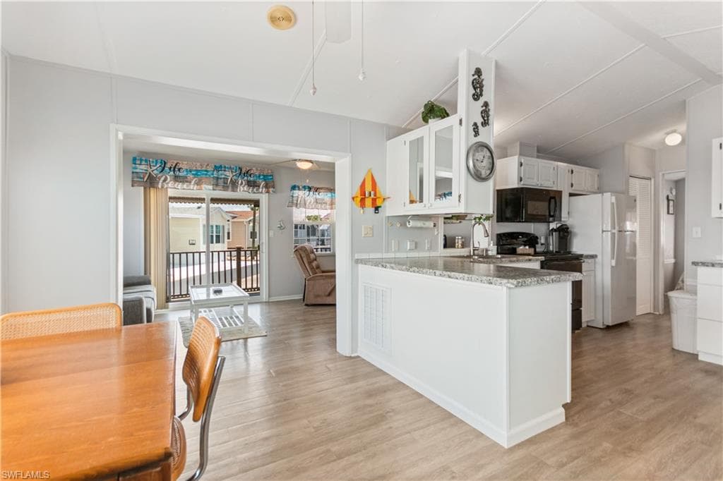 11089 Sunglow Ln, Fort Myers, FL 33908-4