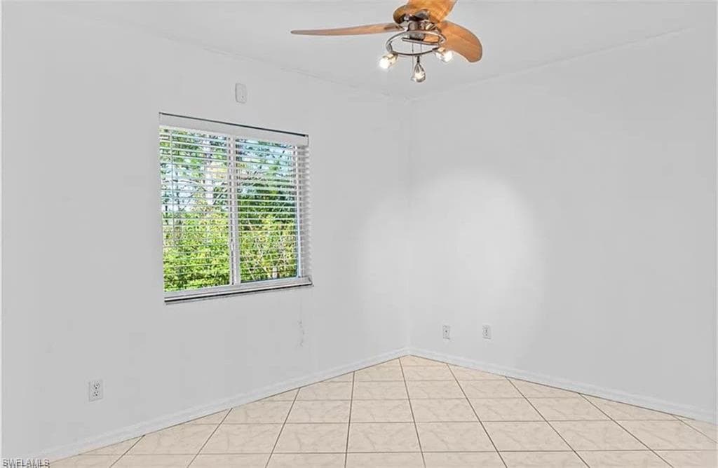 3265 58th Ave NE, Naples, FL 34120-19