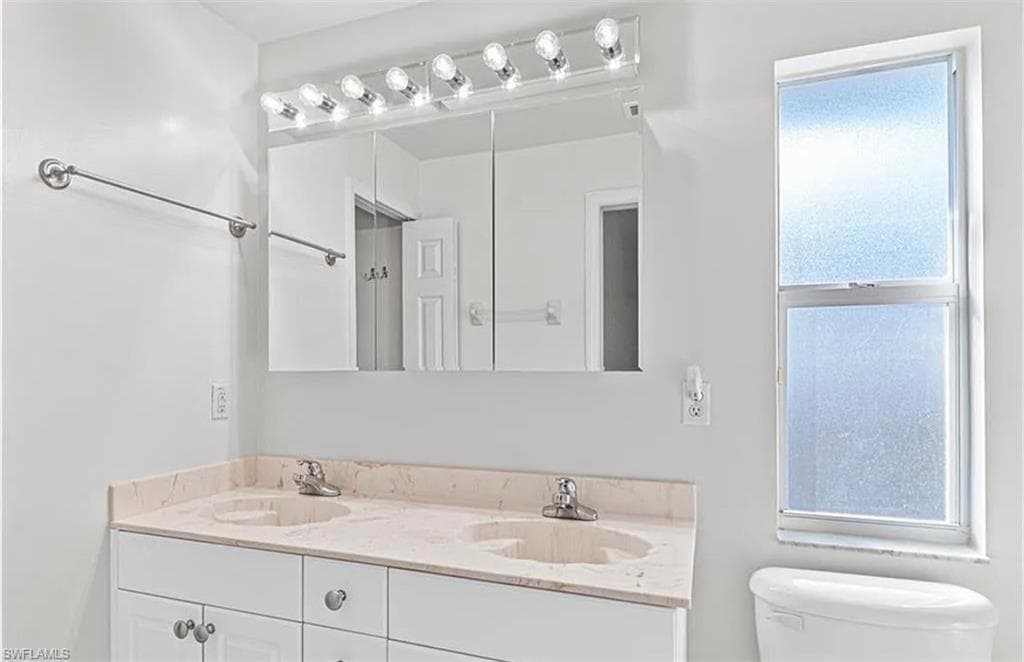 3265 58th Ave NE, Naples, FL 34120-22