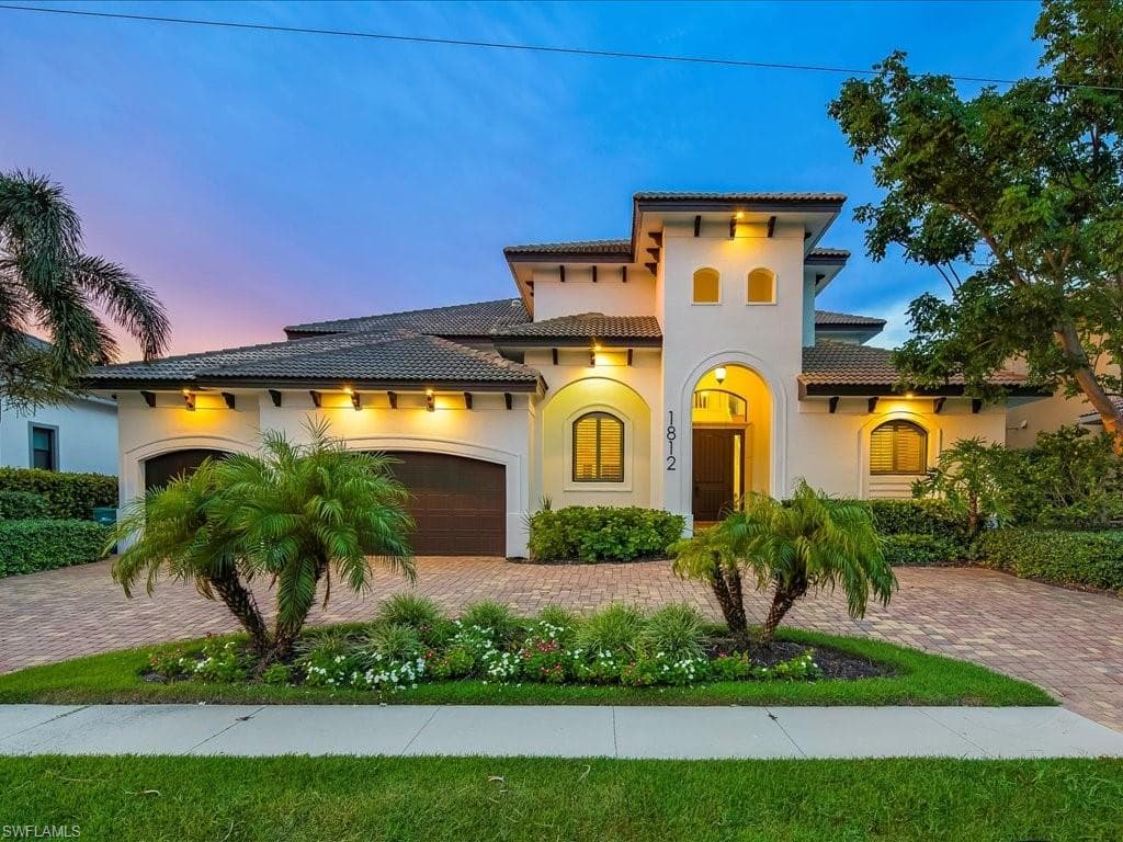 1812 Maywood Ct, Marco Island, FL 34145-1