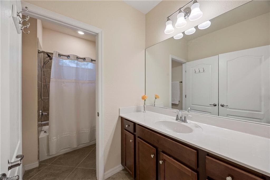 1160 Santorini Pl 13, Naples, FL 34113-24