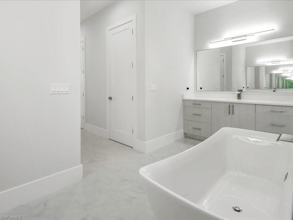 103 14th St SE, Naples, FL 34117-23
