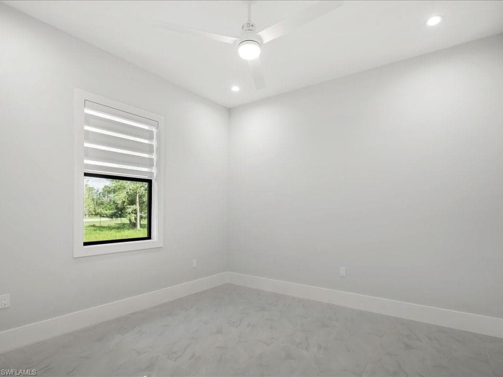 103 14th St SE, Naples, FL 34117-30