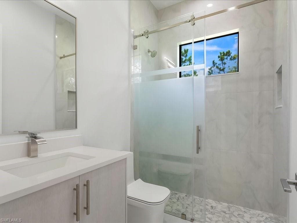 103 14th St SE, Naples, FL 34117-32