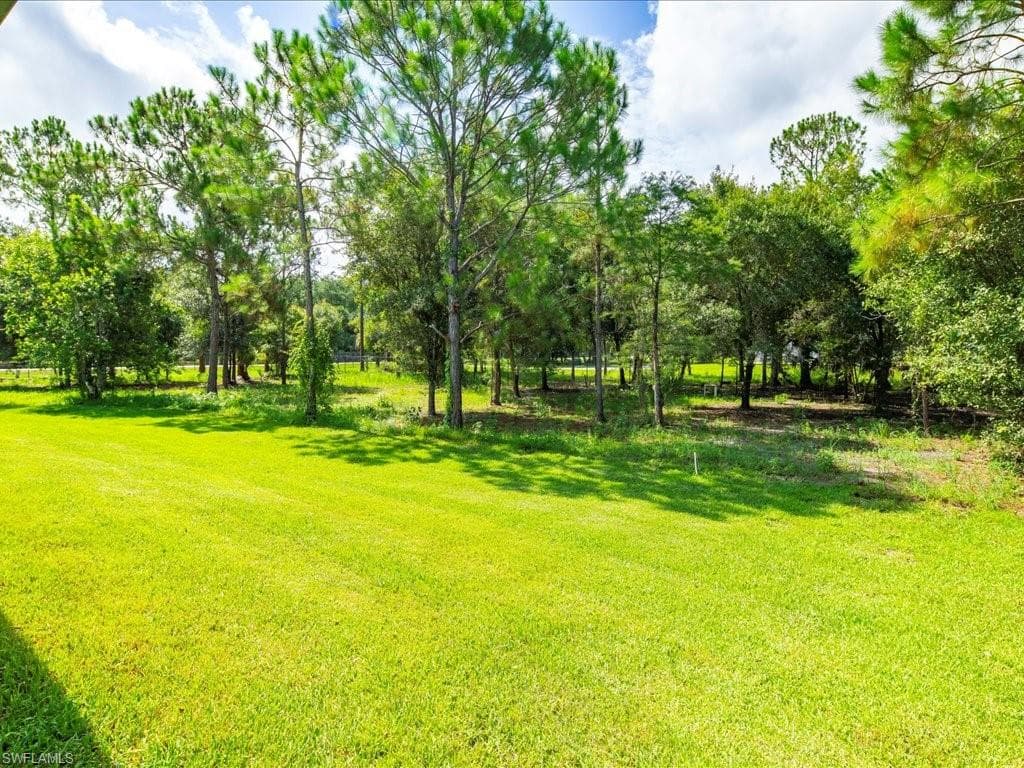 103 14th St SE, Naples, FL 34117-39