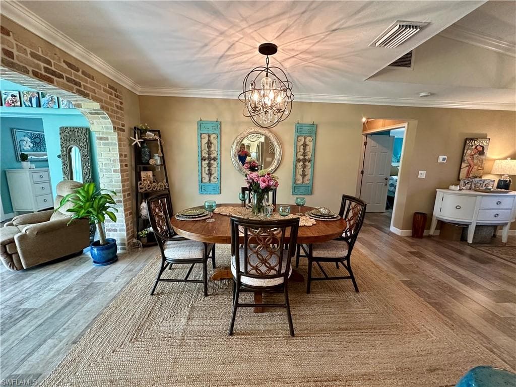 107 Round Key Cir E9, Naples, FL 34112-21