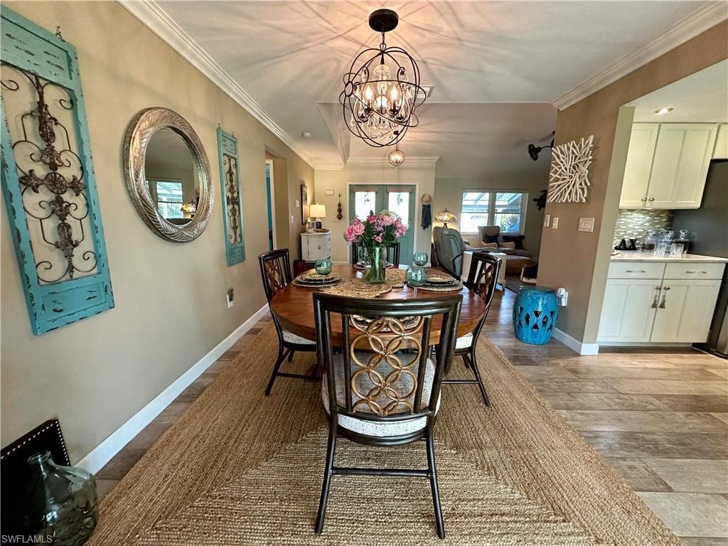 107 Round Key Cir E9, Naples, FL 34112-22