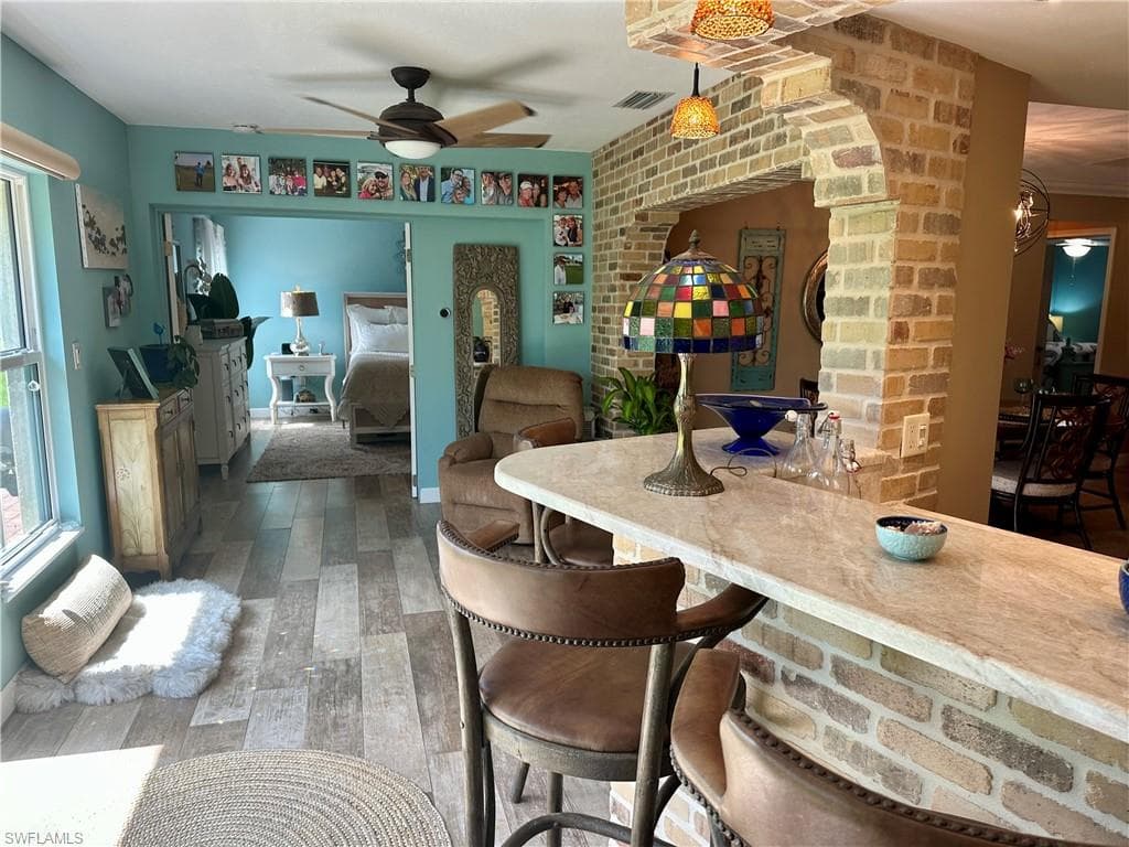 107 Round Key Cir E9, Naples, FL 34112-31