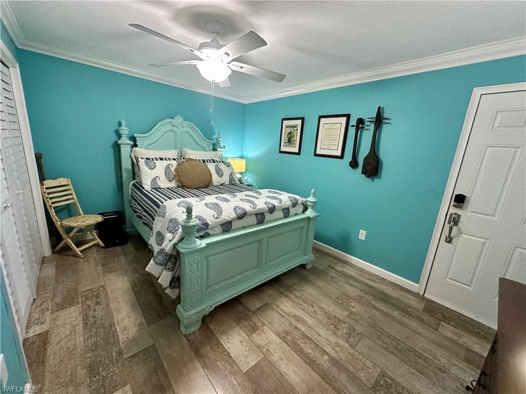 107 Round Key Cir E9, Naples, FL 34112-41