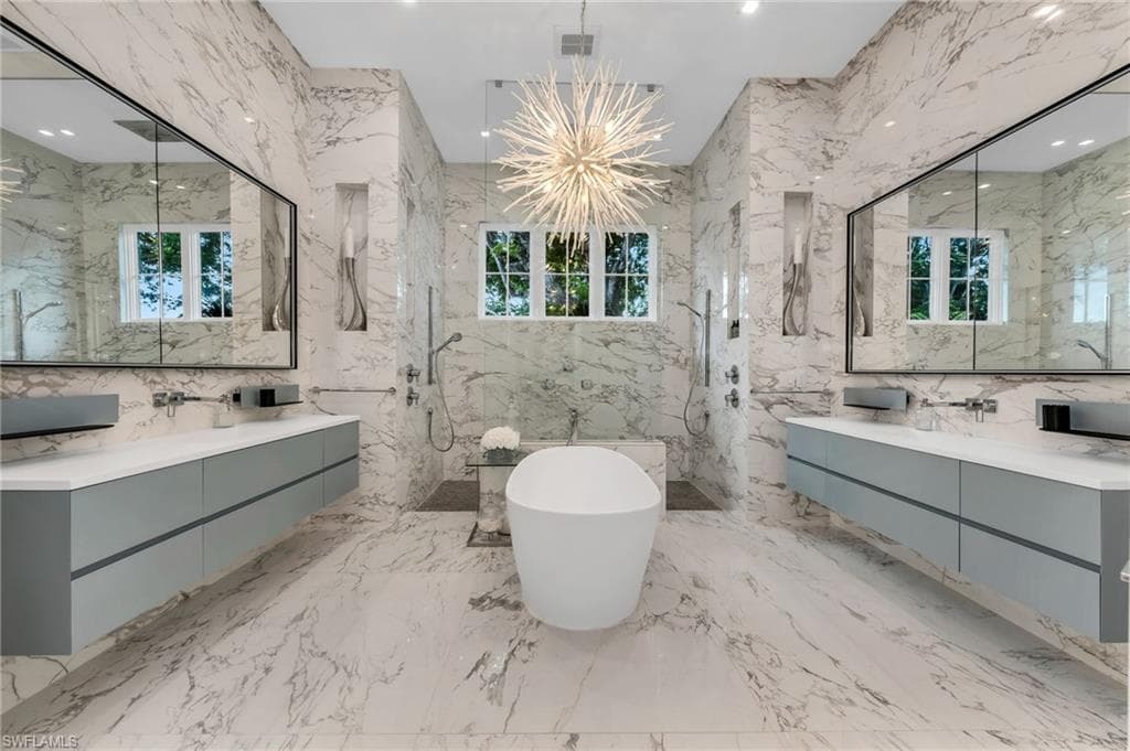 3190 Crayton Rd, Naples, FL 34103-20
