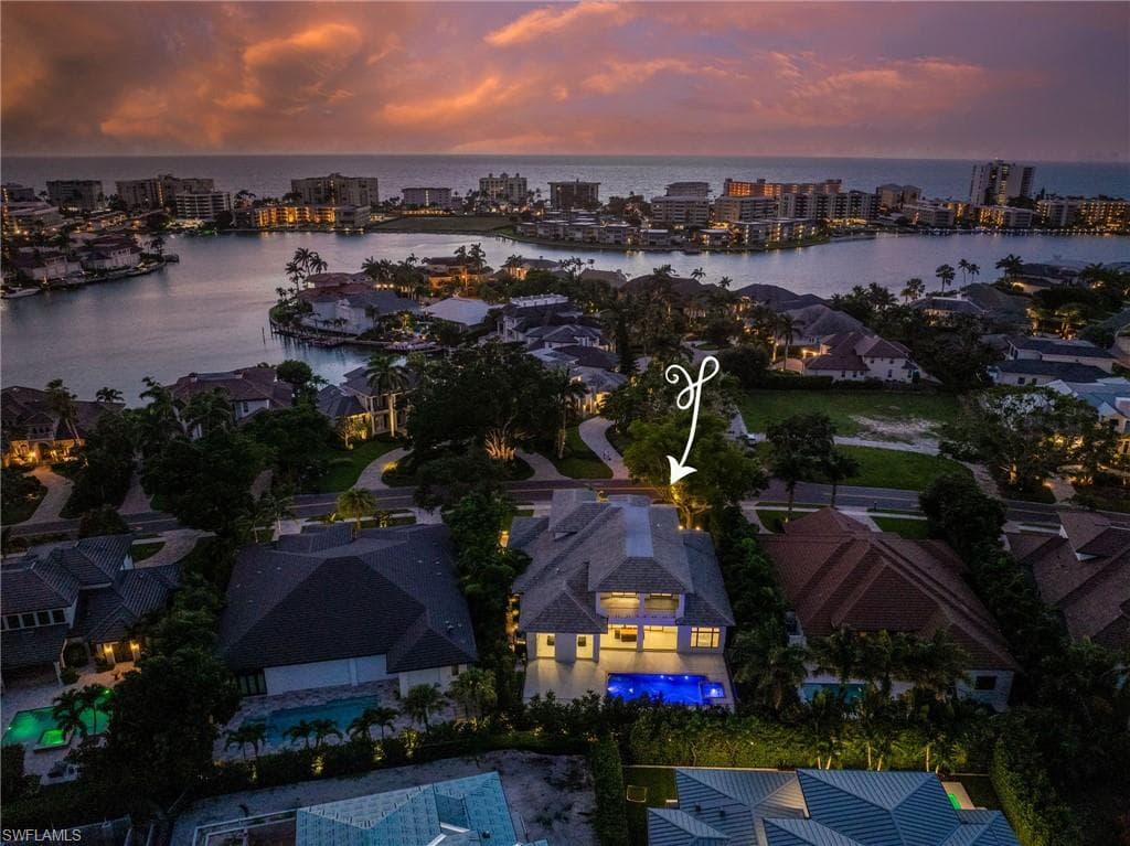 3190 Crayton Rd, Naples, FL 34103-6
