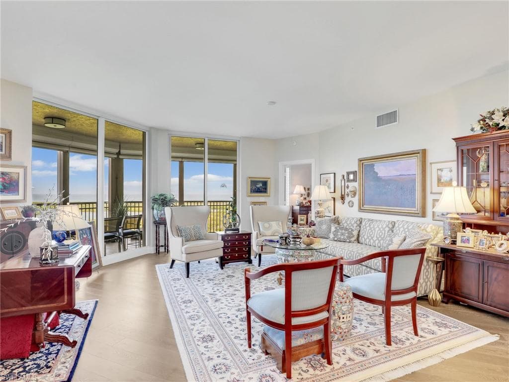 1001 Arbor Lake Dr 1102, Naples, FL 34110-2