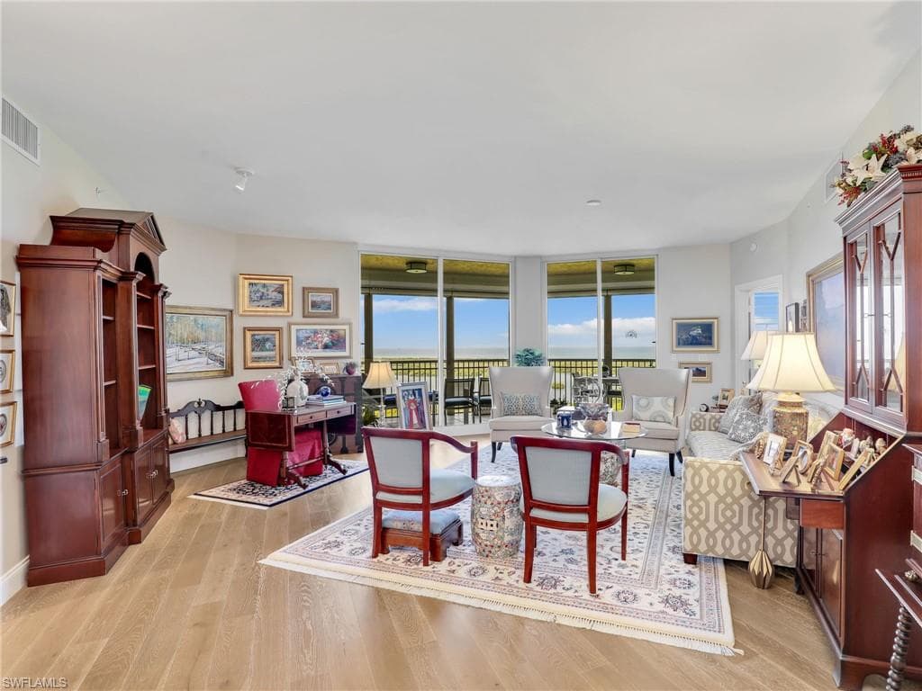 1001 Arbor Lake Dr 1102, Naples, FL 34110-3