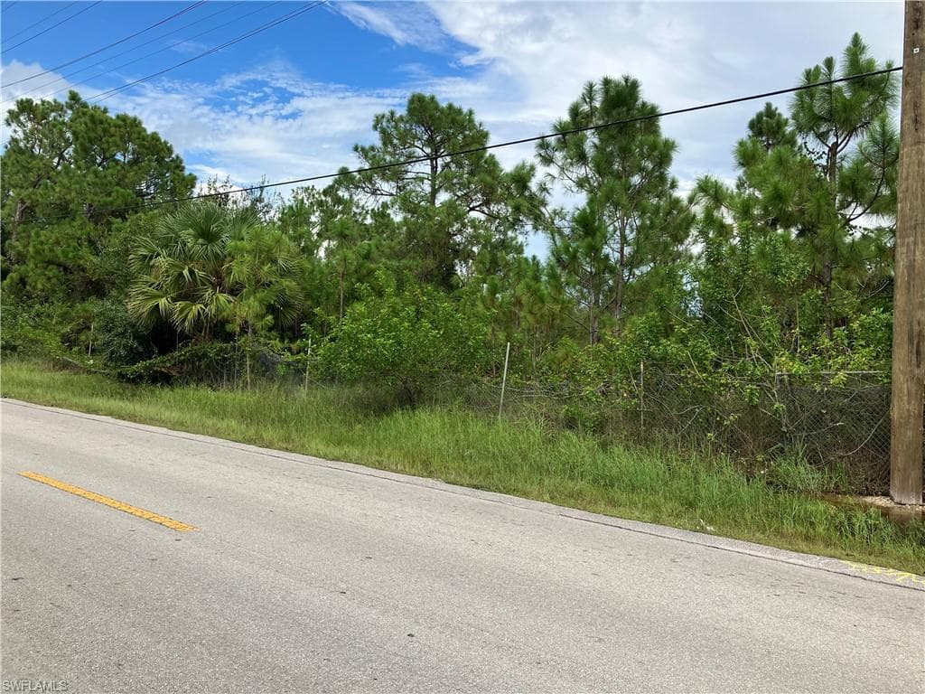 5240 Everglades Blvd N, Naples, FL 34120-1
