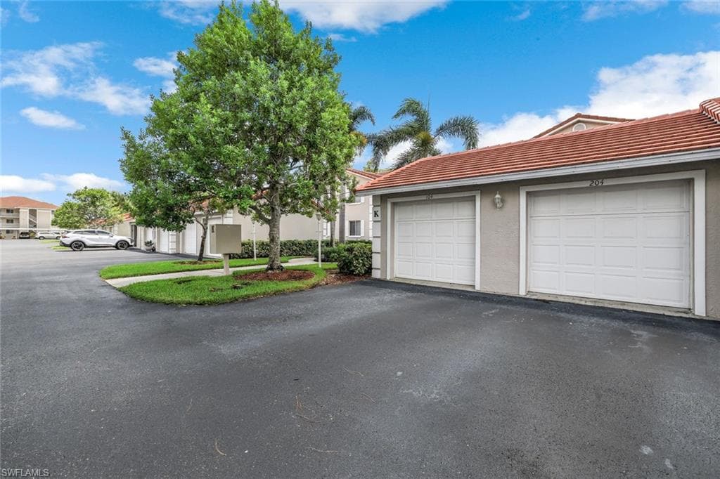 6860 Dennis Cir K204, Naples, FL 34104-20