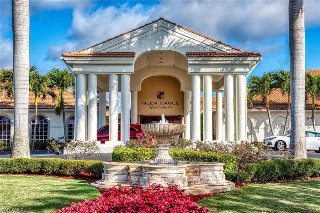 6860 Dennis Cir K204, Naples, FL 34104-22