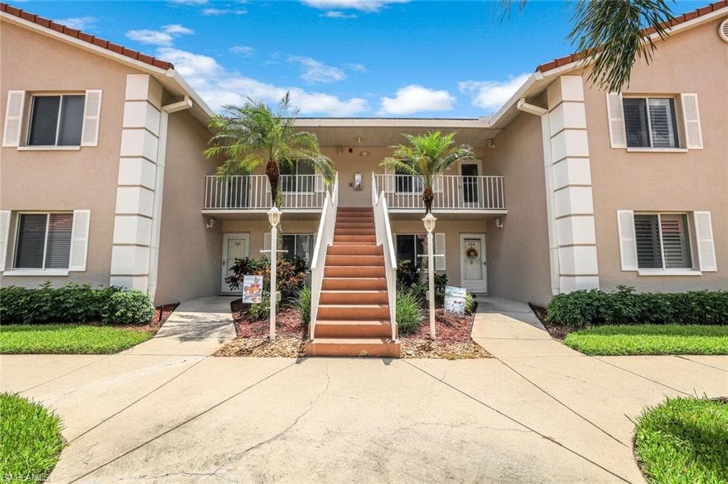 6860 Dennis Cir K204, Naples, FL 34104-4