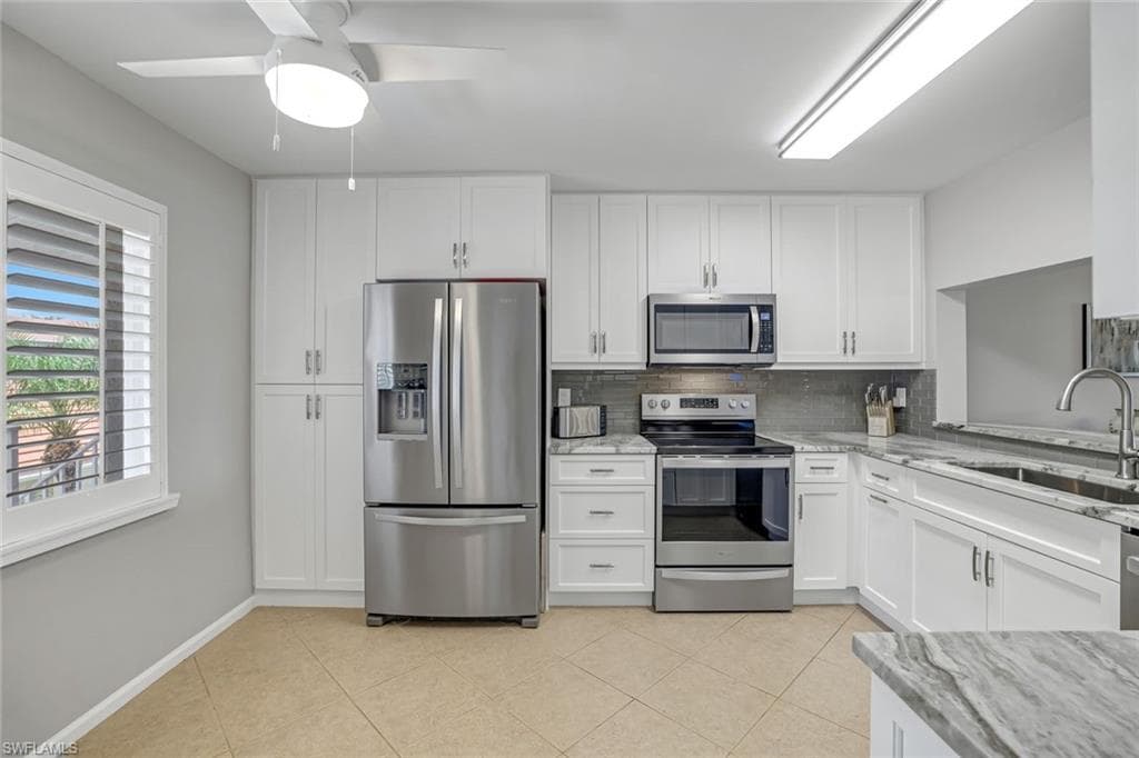 6860 Dennis Cir K204, Naples, FL 34104-5