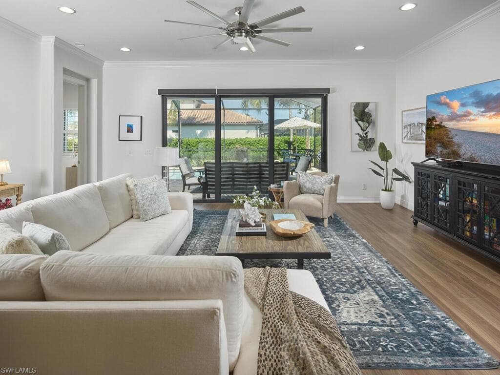 4613 Abaca Cir, Naples, FL 34119-9