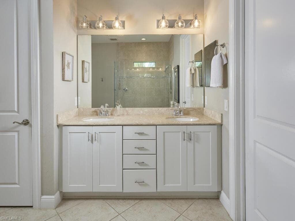 4613 Abaca Cir, Naples, FL 34119-19