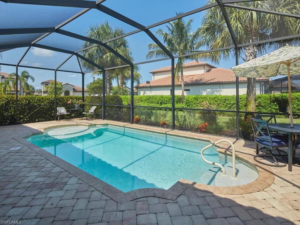 4613 Abaca Cir, Naples, FL 34119-27