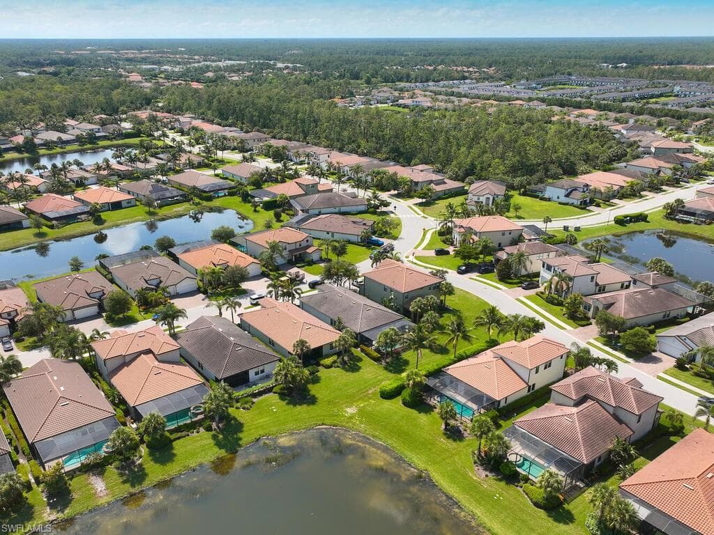 4613 Abaca Cir, Naples, FL 34119-33