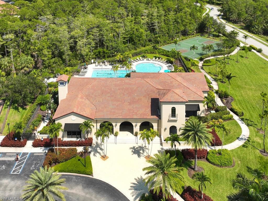 4613 Abaca Cir, Naples, FL 34119-37