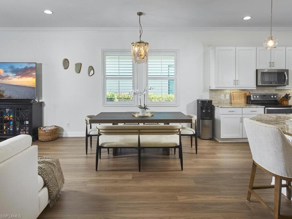 4613 Abaca Cir, Naples, FL 34119-6