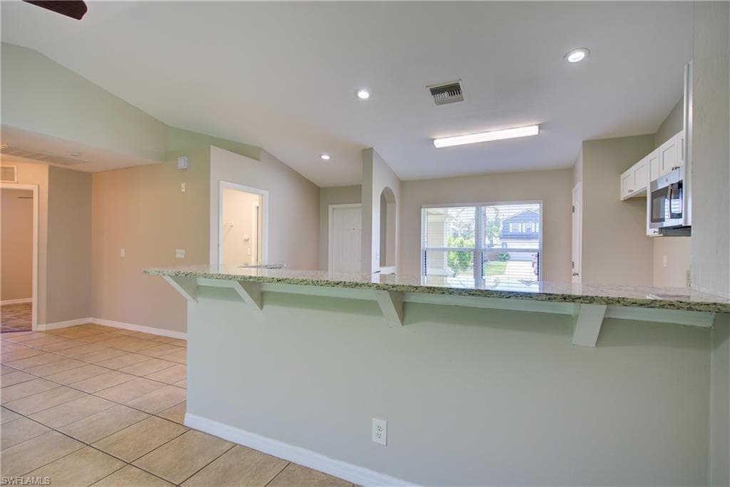 1142 27th Pl, Cape Coral, FL 33993-9