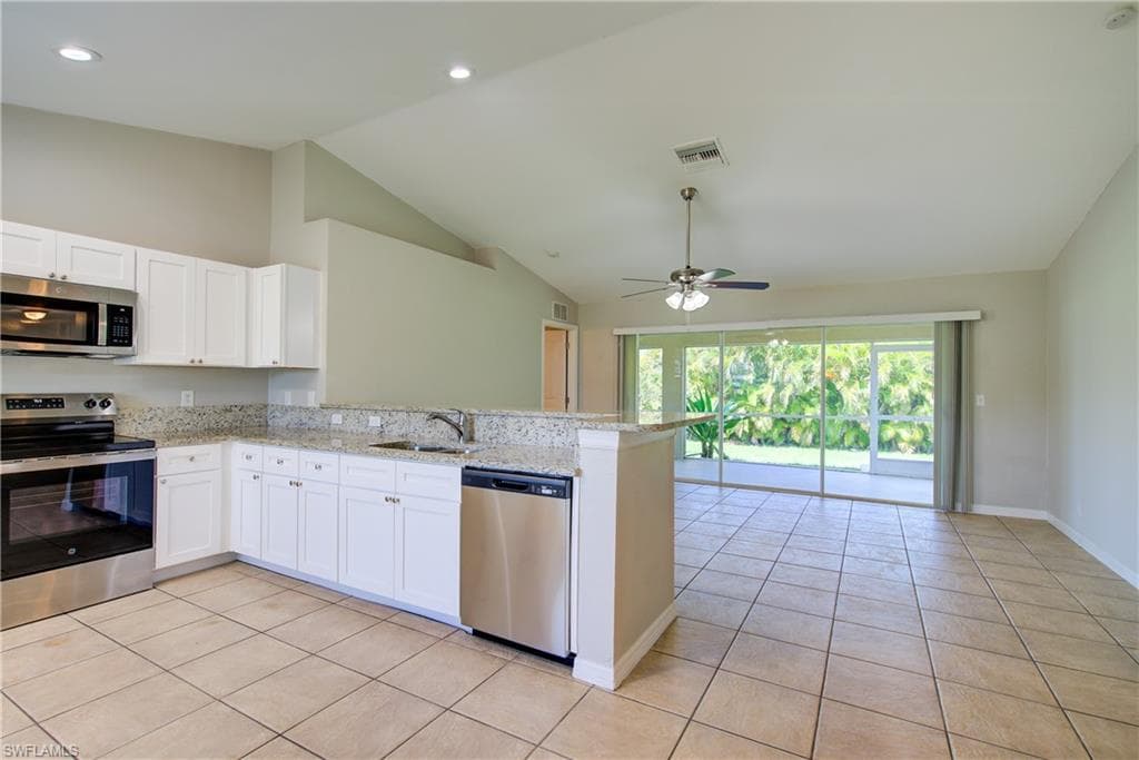 1142 27th Pl, Cape Coral, FL 33993-11