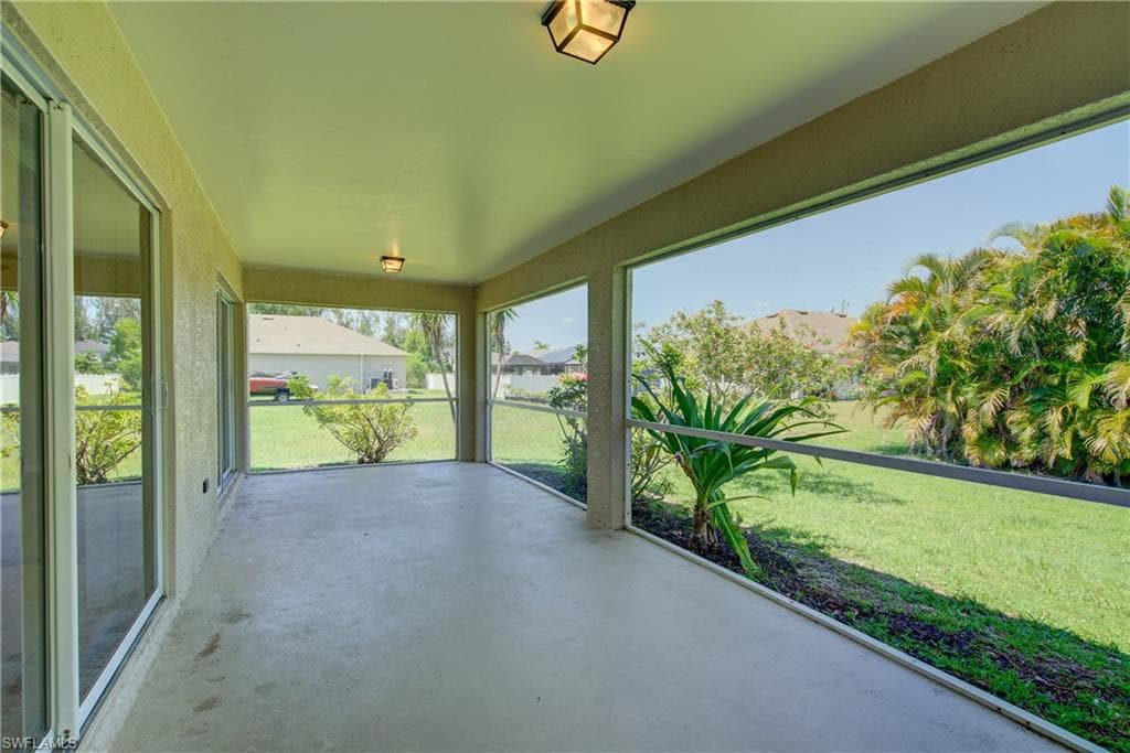 1142 27th Pl, Cape Coral, FL 33993-24