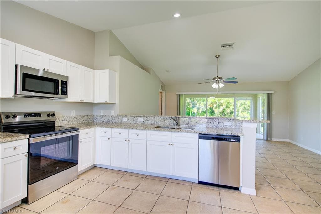 1142 27th Pl, Cape Coral, FL 33993-4