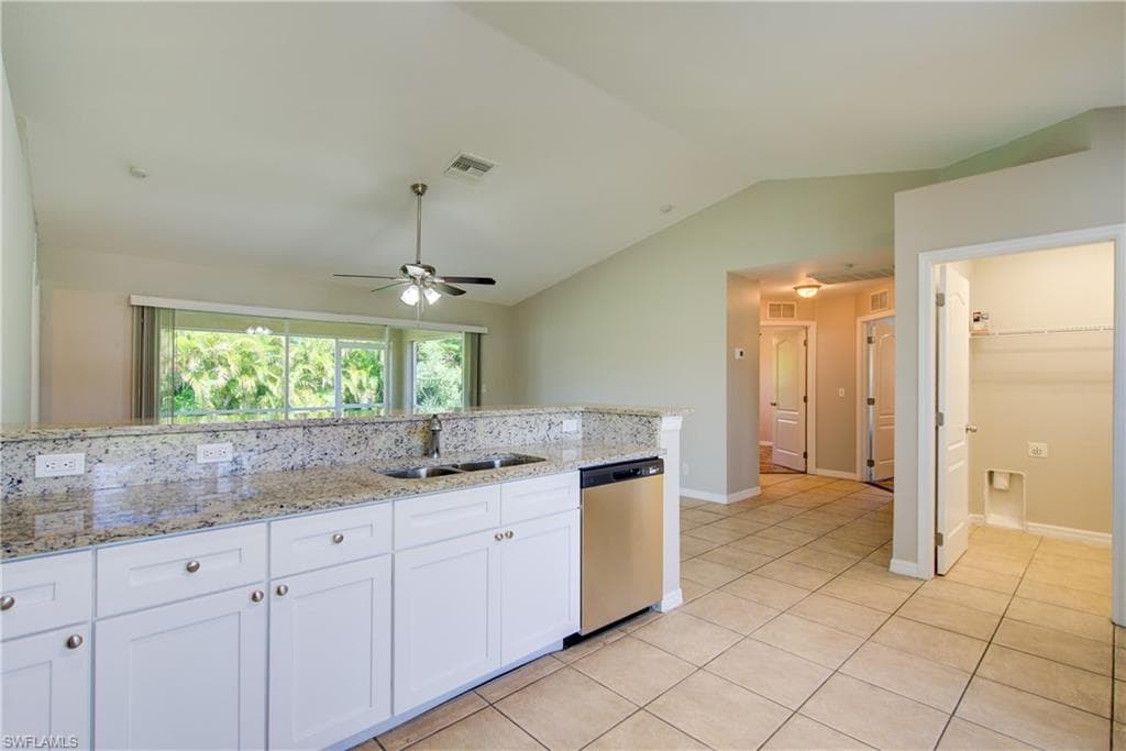 1142 27th Pl, Cape Coral, FL 33993-5