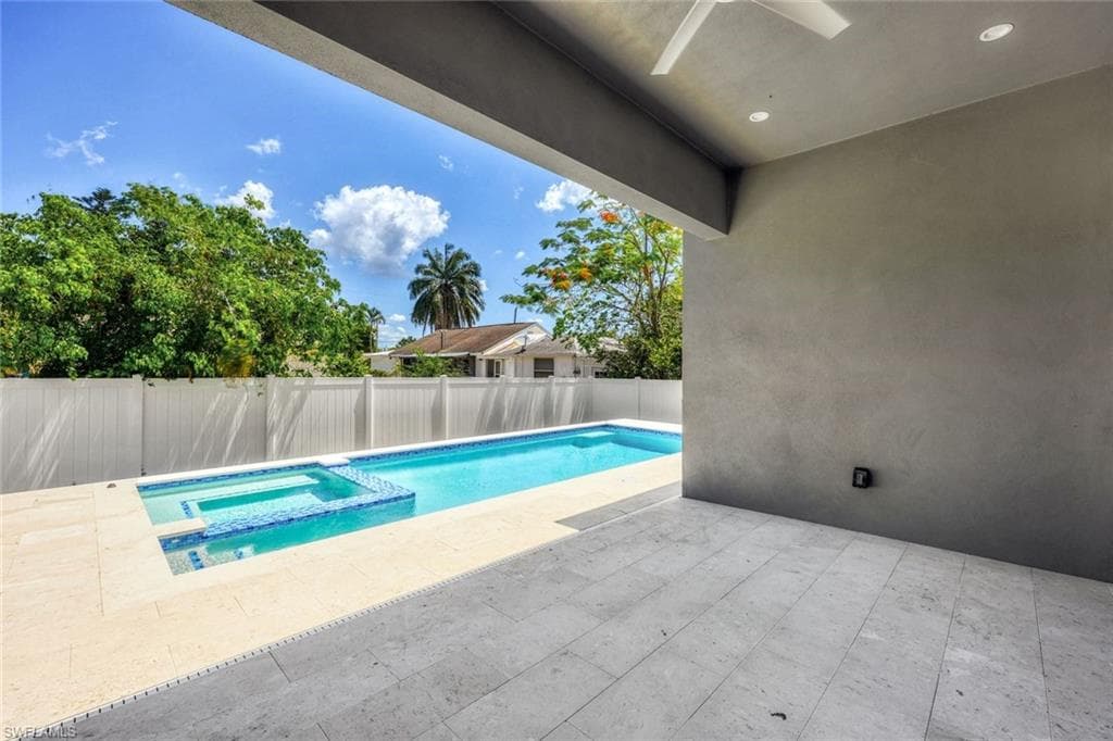 1297 Trail Terrace Dr, Naples, FL 34103-24
