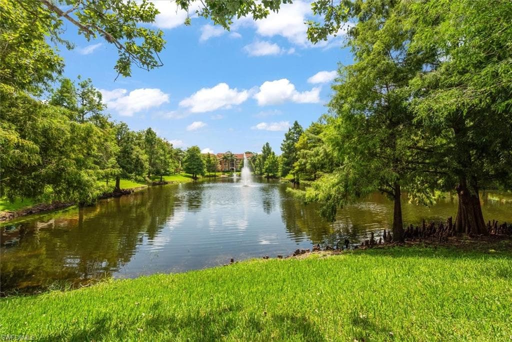 1170 Reserve Way 107, Naples, FL 34105-30