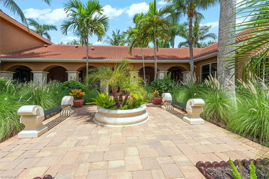 1170 Reserve Way 107, Naples, FL 34105-36