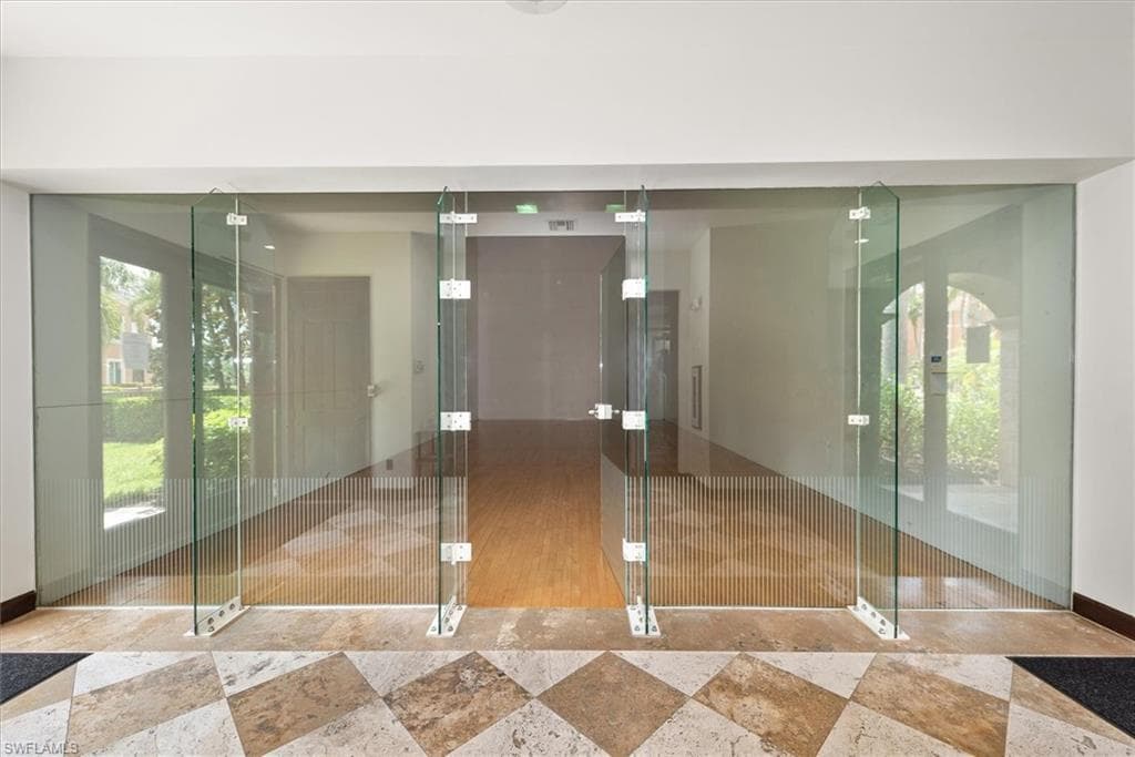 1170 Reserve Way 107, Naples, FL 34105-39