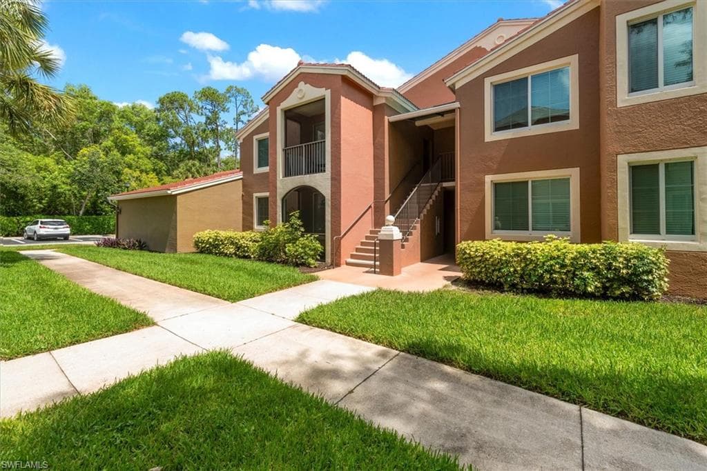 1170 Reserve Way 107, Naples, FL 34105-47