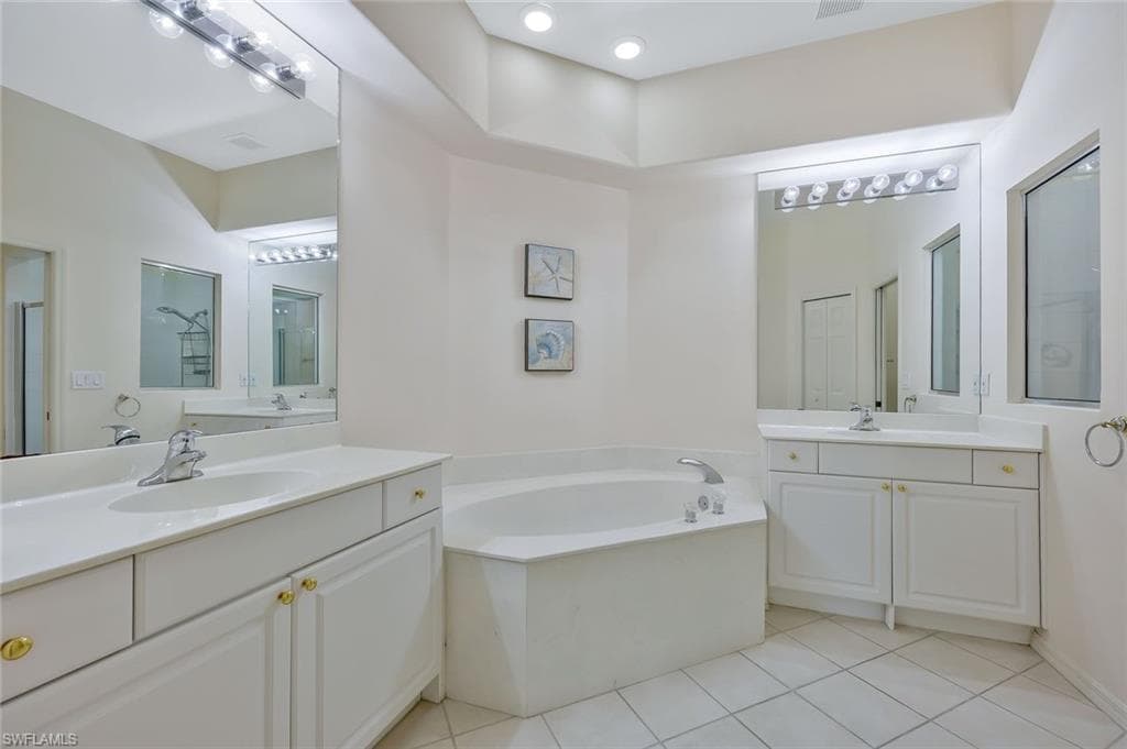 12695 Fox Ridge Dr, Bonita Springs, FL 34135-20