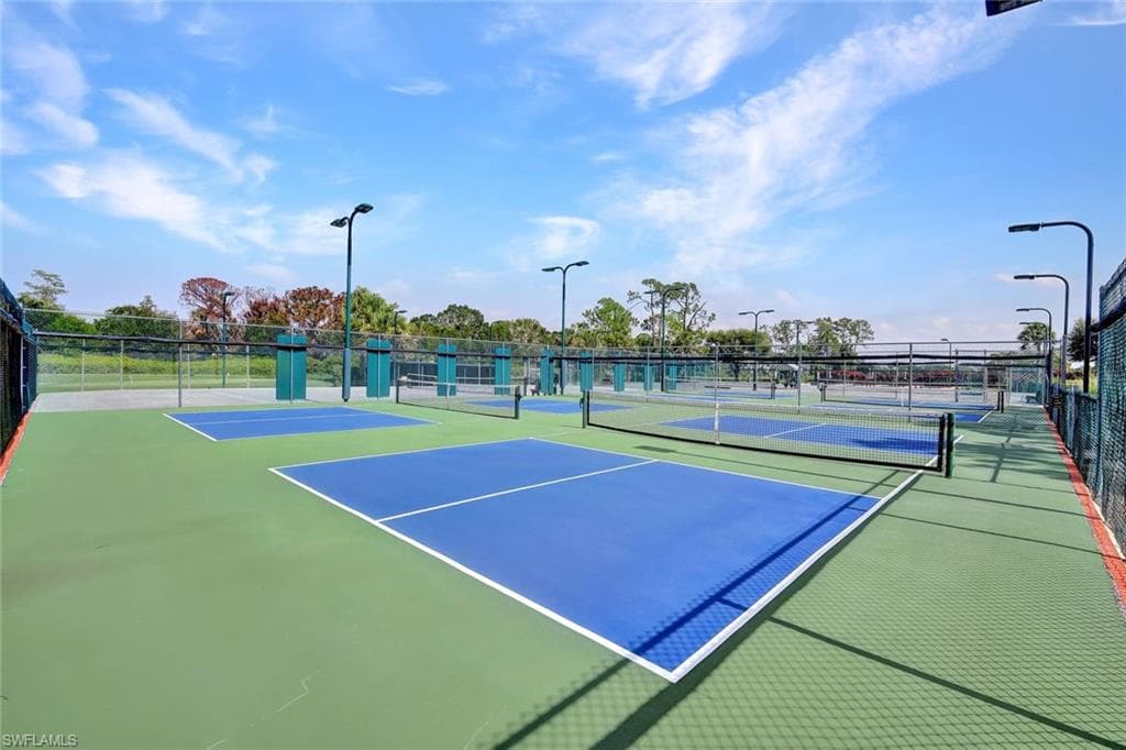 12695 Fox Ridge Dr, Bonita Springs, FL 34135-32
