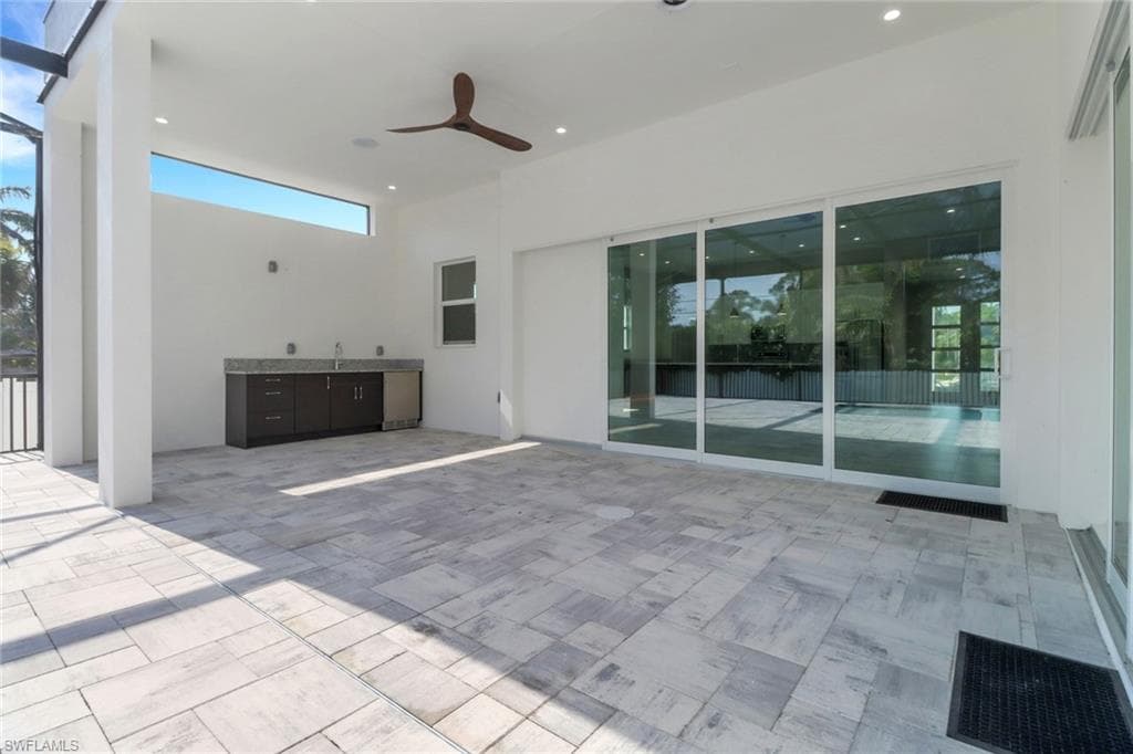1415 13th Ave N, Naples, FL 34102-13