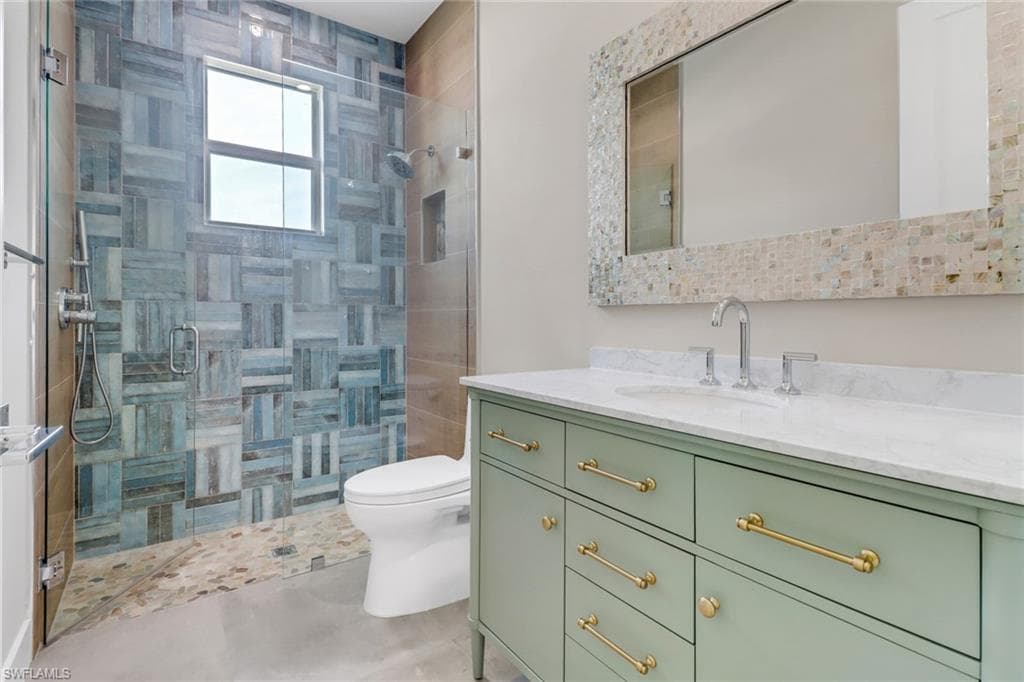 1415 13th Ave N, Naples, FL 34102-7