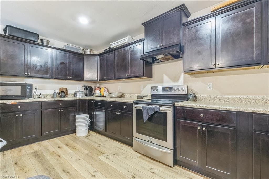 3566 Evans Ave, Fort Myers, FL 33901-18