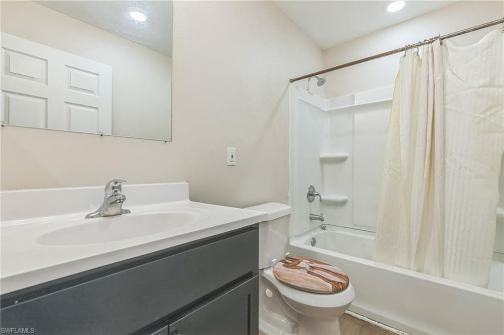 3566 Evans Ave, Fort Myers, FL 33901-28