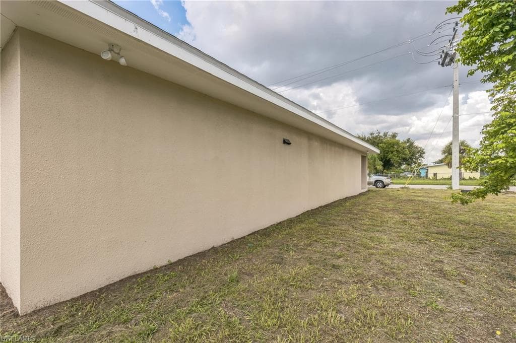 3566 Evans Ave, Fort Myers, FL 33901-4
