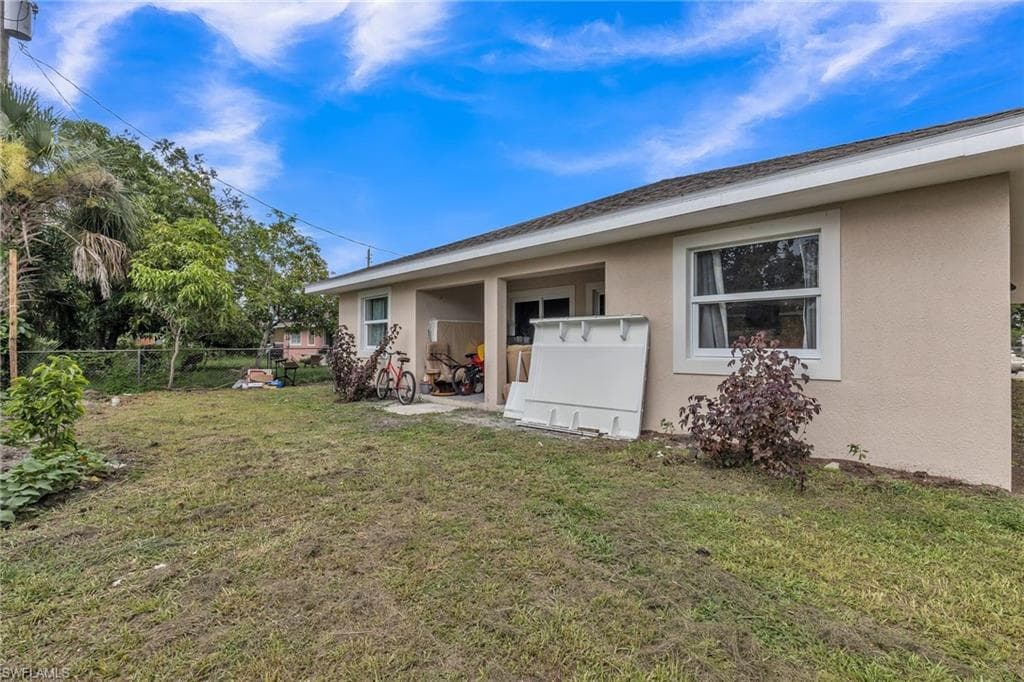 3566 Evans Ave, Fort Myers, FL 33901-8