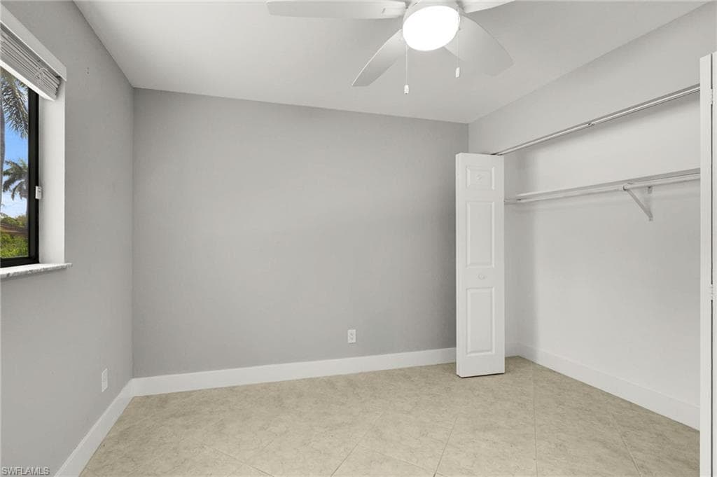 27601 Pullen Ave, Bonita Springs, FL 34135-15