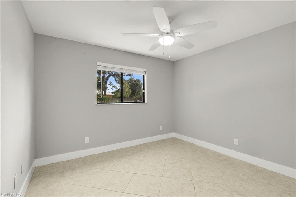 27601 Pullen Ave, Bonita Springs, FL 34135-16